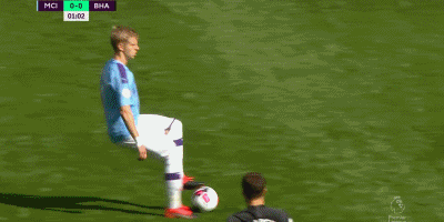 狼队开局12轮2平10负难求一胜，历史上七次只有三队最终保级（狼队前12轮仅2平10负未取一胜，历史上类似情况7次仅3队成功保级）