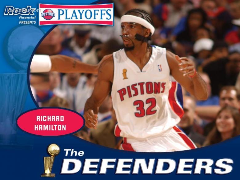 浮嶋敏：无论首发和替补都要为球队做贡献；满意赵松源的表现（浮嶋敏强调首发与替补同样要为球队出力，肯定赵松源的发挥）