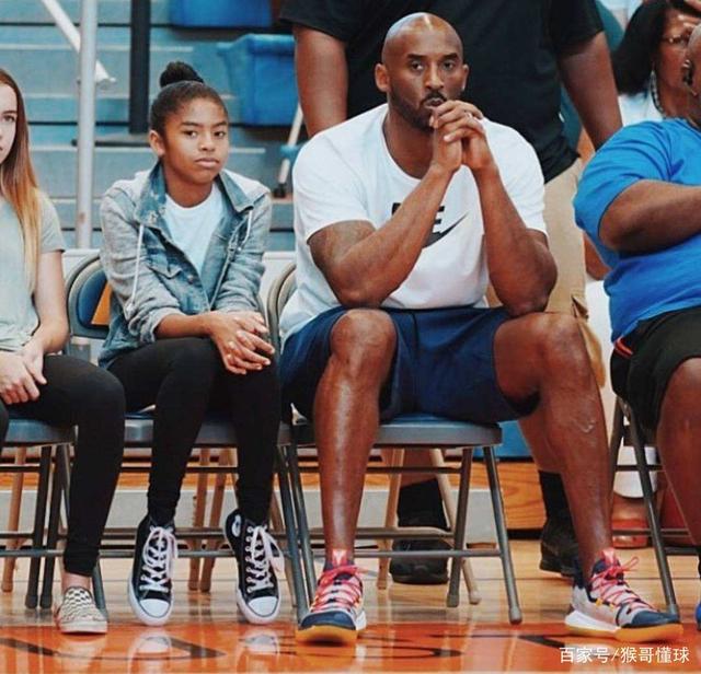 保罗被裁掉后，19年资深快船球迷愤怒脱粉，格里芬点赞（保罗遭裁引爆不满：追随快船19年的老粉怒脱粉，格里芬点赞）