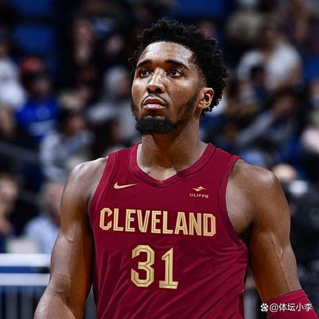 孔蒂：球员承担责任展现了成长，此刻我们不怕任何事物任何人（孔蒂：球队勇于担责体现成长，如今我们无惧任何对手与挑战）