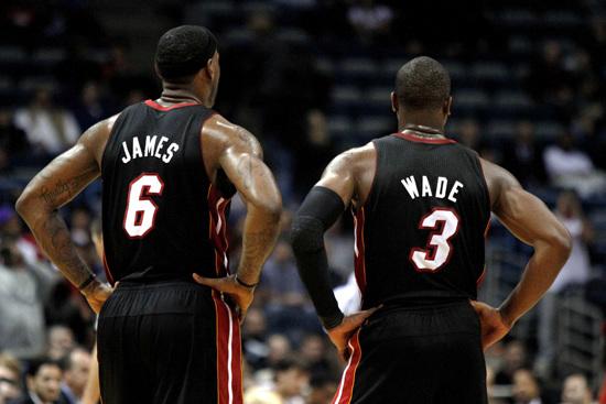 支持儿子，弗格森去看了其儿子达伦执教的彼得堡联的比赛（弗格森现身彼得堡联赛场，力挺执教的儿子达伦）