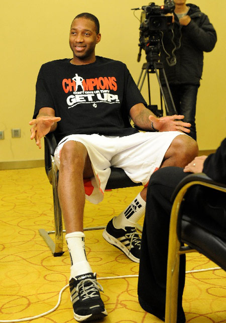 意媒：铃木彩艳可能因为手部骨折缺阵三个月，明年2至3月复出（意媒：手部骨折或让铃木彩艳伤停三个月，预计明年2至3月回归）