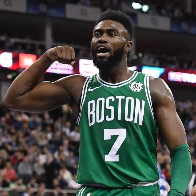 罗体：莫拉塔与妻子再陷情感危机，两人都删了简介中对方信息（罗马体育报：莫拉塔与妻子再曝感情风波，双方均在简介里移除彼此信息）